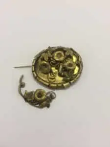 how to fix a loose brooch clasp