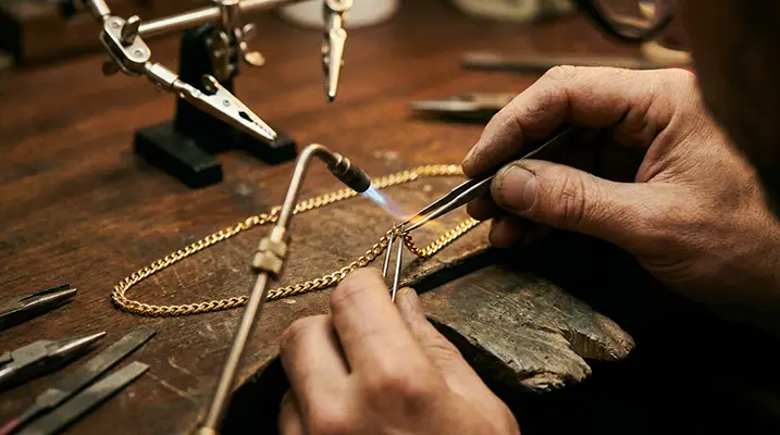 Necklace repair service London