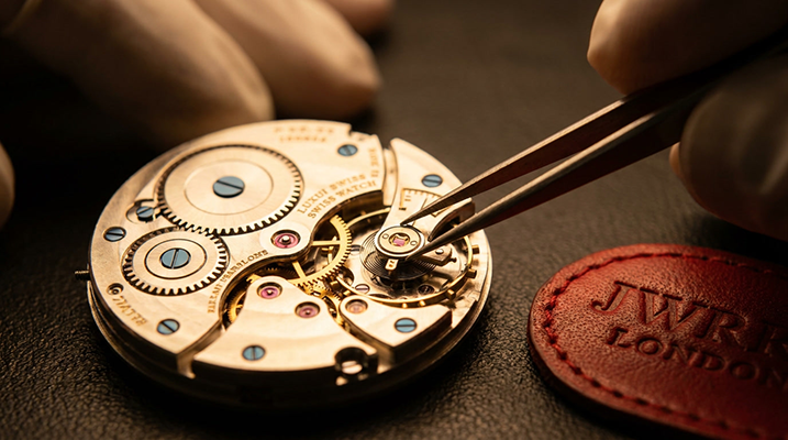 Mechanical watch movement repair service Hatton Garden London